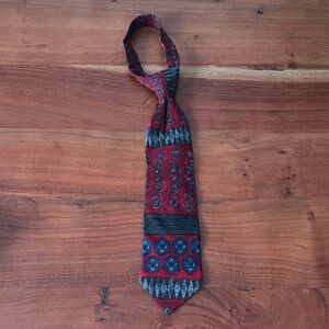 Christian Dior 80’s / 80’s Red and Black silk Patterned Tie